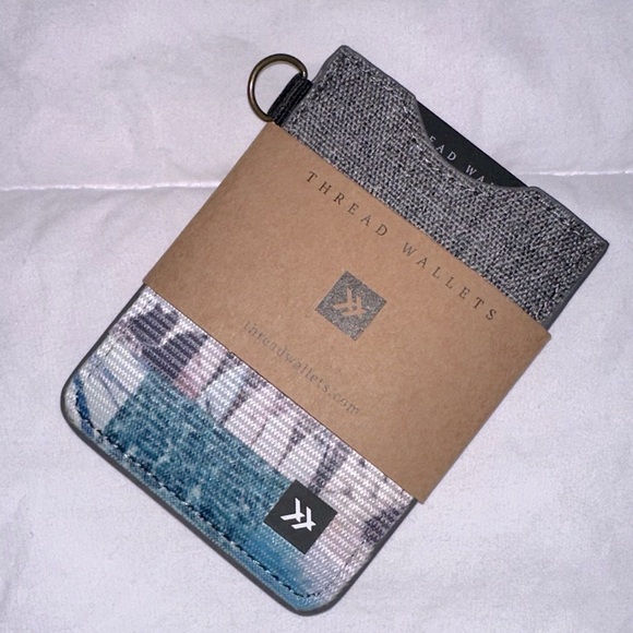 THREAD Wallet Expandable wallet. - Picture 2 of 5